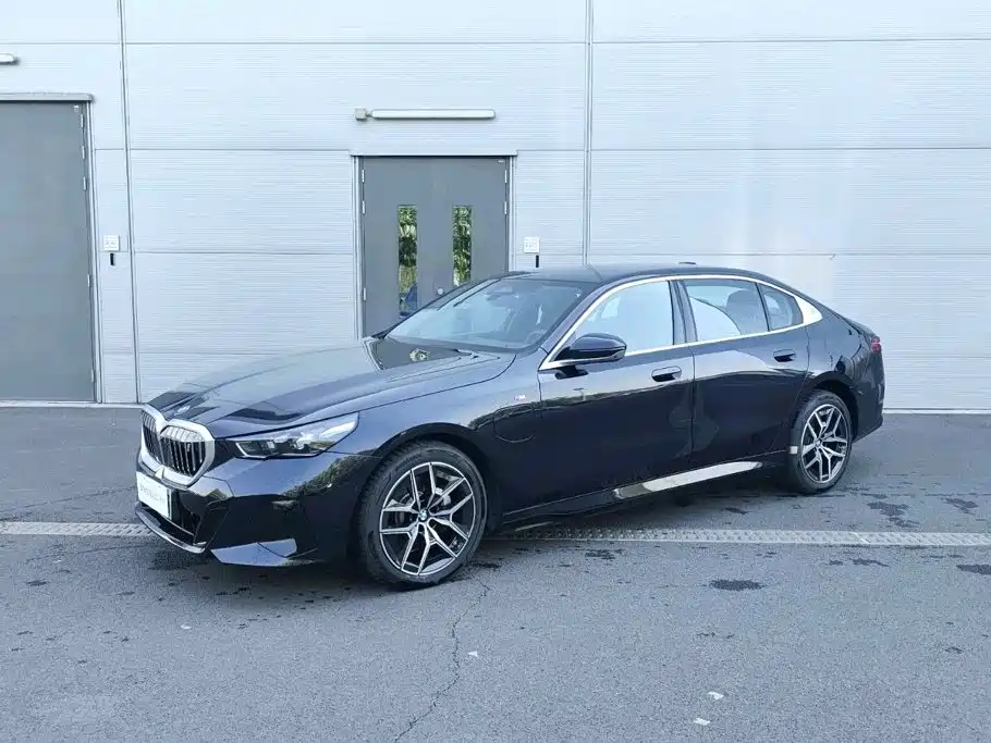 BMW i5 2026 2025 eDrive 40L M Sport Package