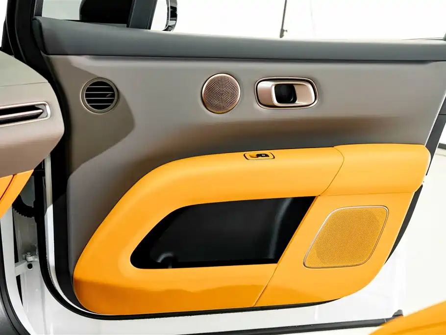 Li Auto i6 2026 2025 2WD Base Model