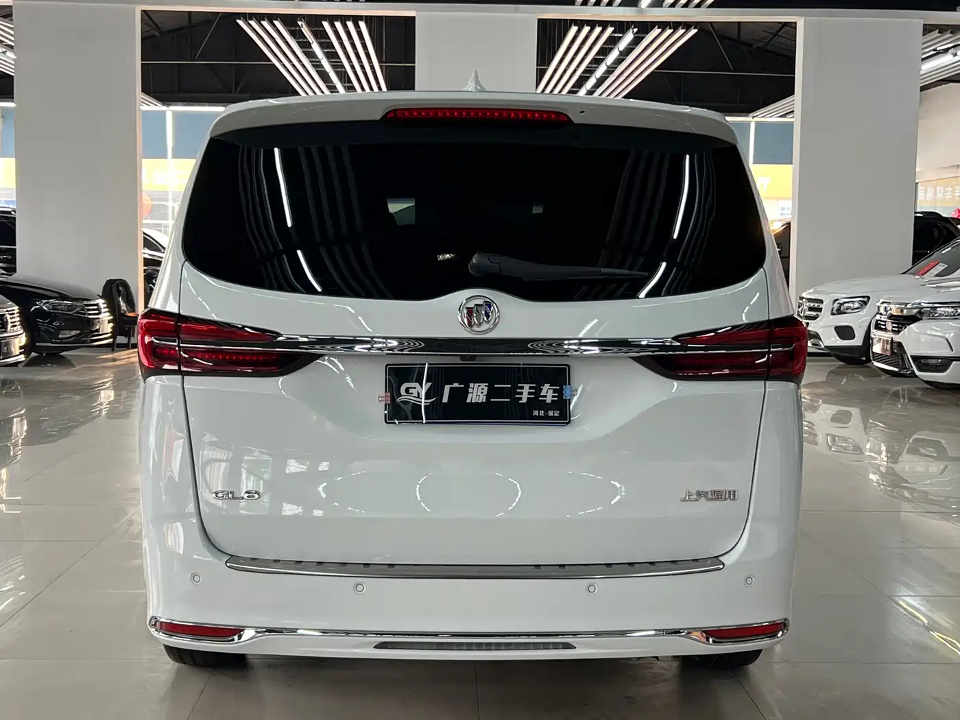 Buick GL8 2023 Land Business Class 652T Luxury фото 5