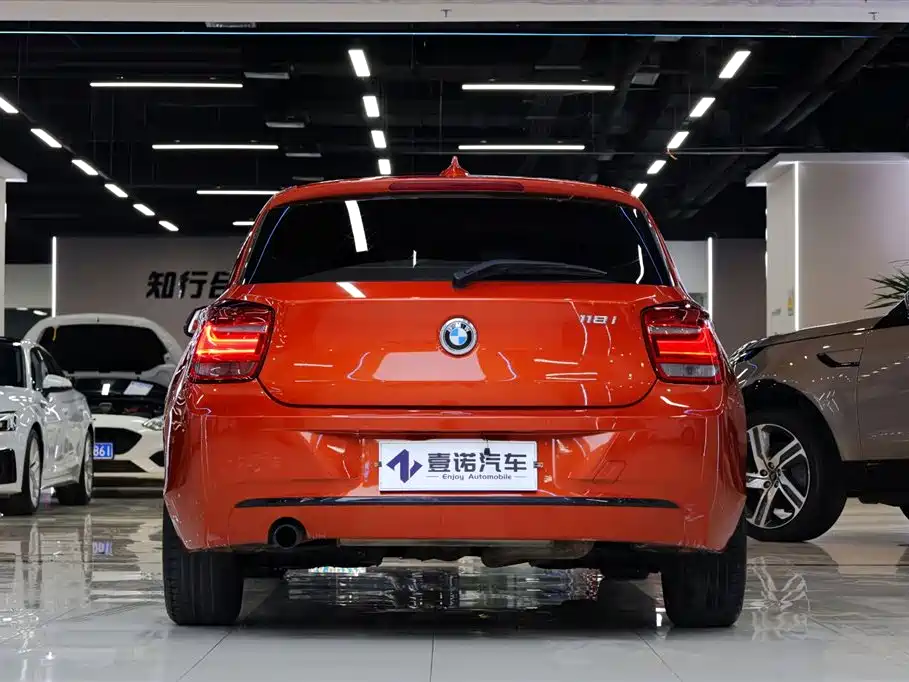 BMW 1 Series (Import) 2013 Facelift 118i Sport Model фото 7