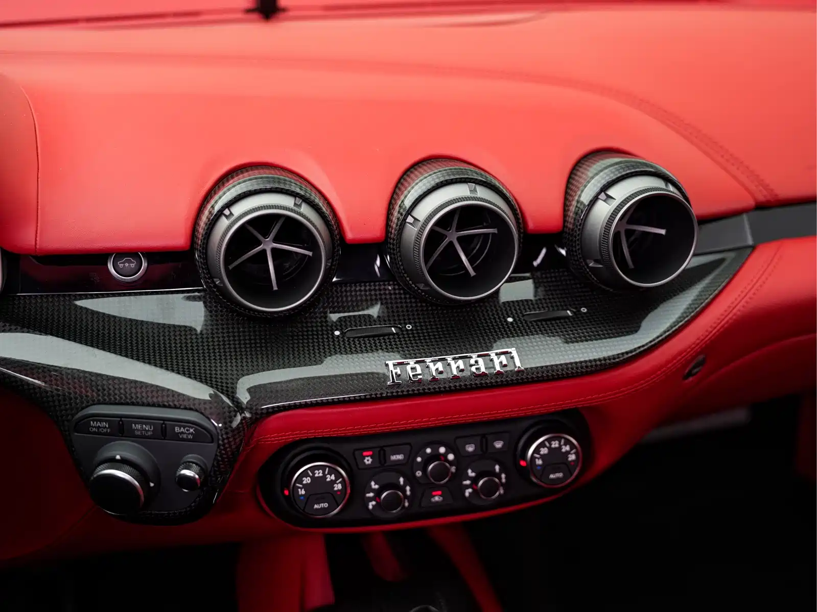 Photo 23 - Ferrari F12berlinetta