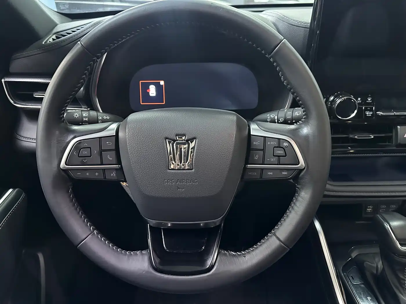 Toyota Crown Kluger 2022 2.5L HEV 4WD Premium Edition фото 13