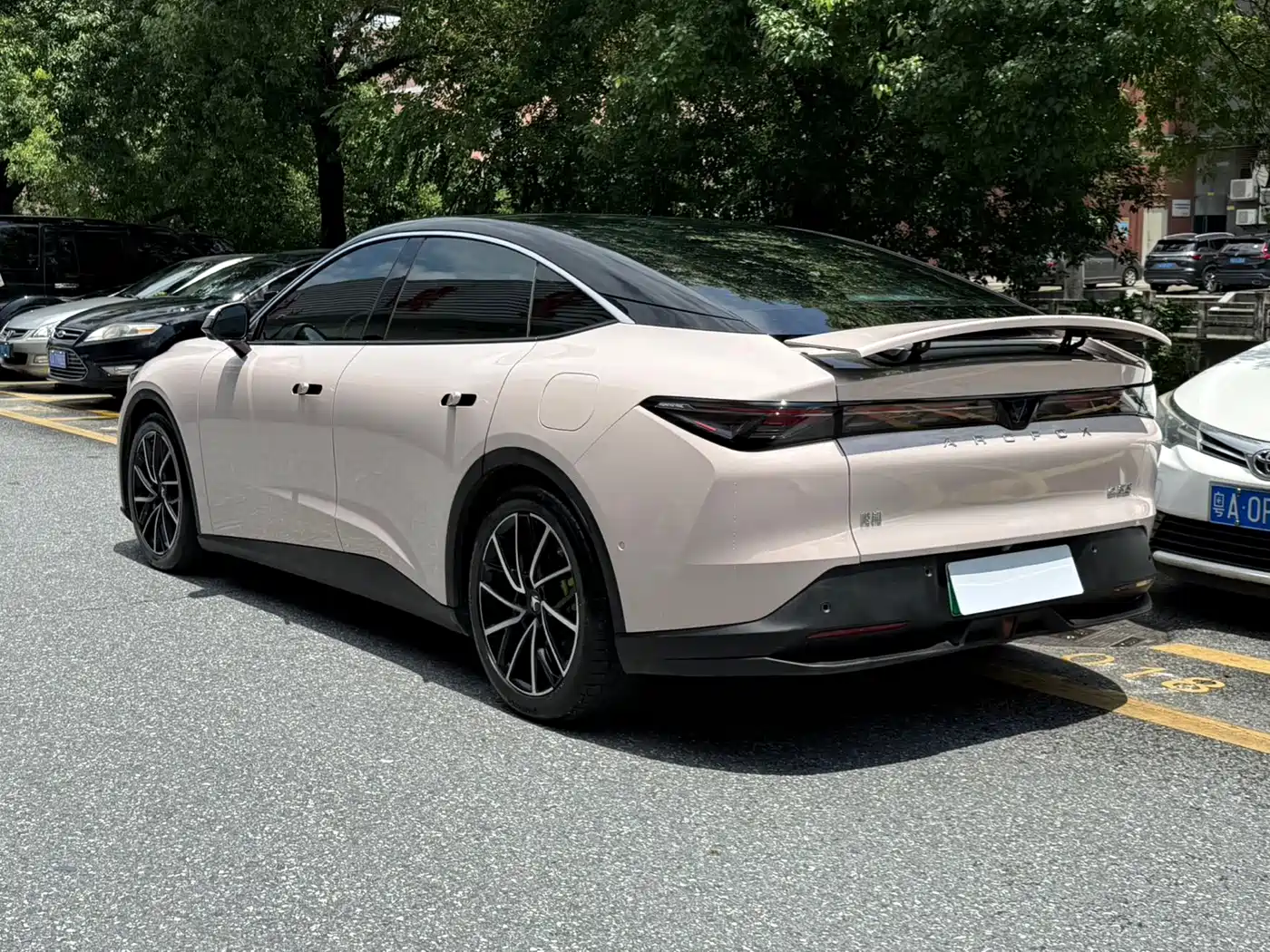 ARCFOX Alpha S5 2025 2025 Facelift 668MAX Divine Edition 200kW
