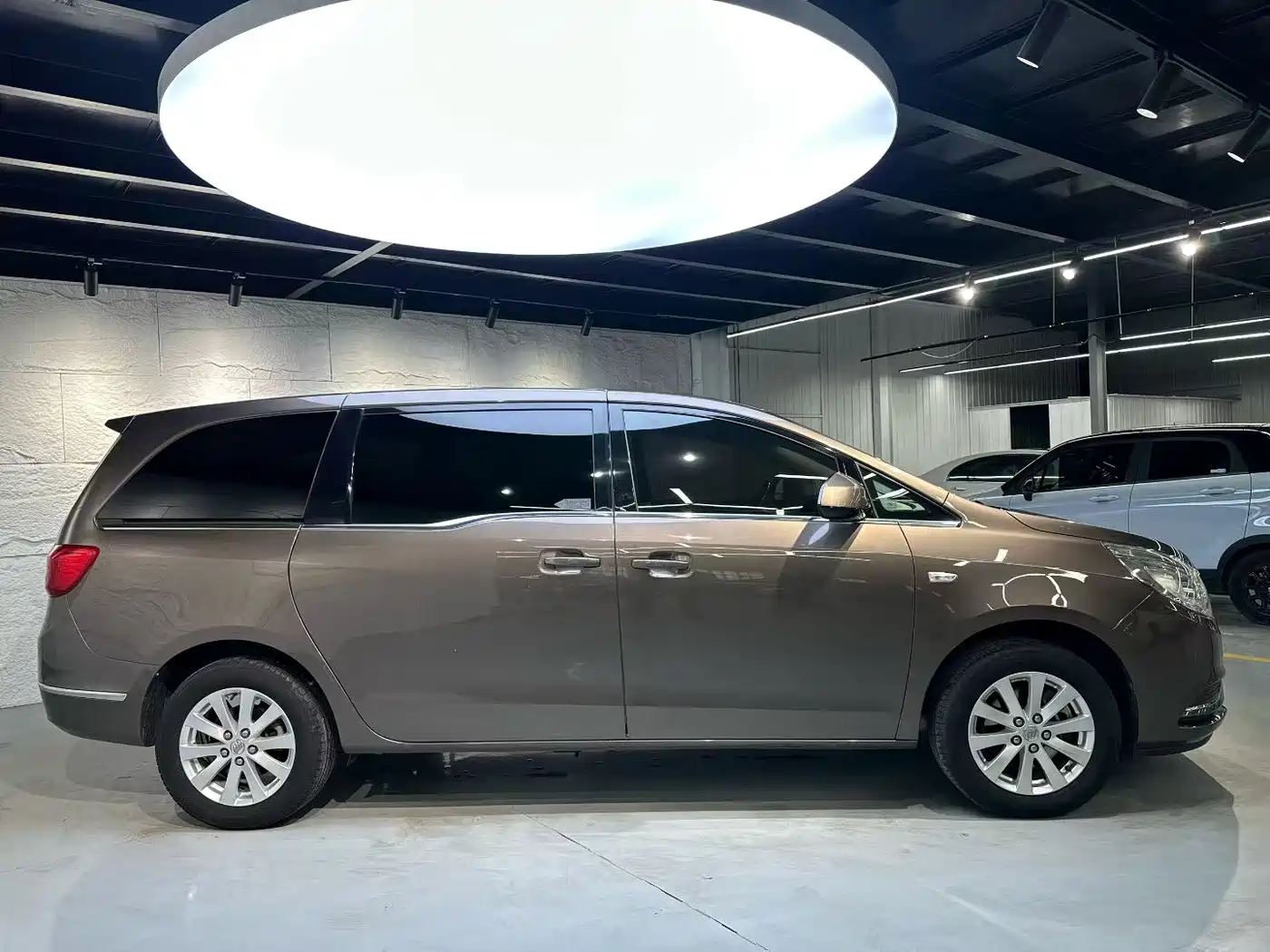 Buick GL8 2017 25S Comfort China V фото 4
