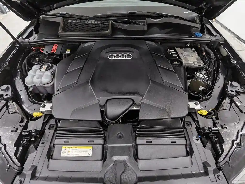 Audi Q7 2020 55 TFSI quattro S line Sport фото 6