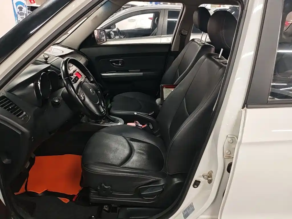 Kia Soul 2016 2013 1.6L AT Premium