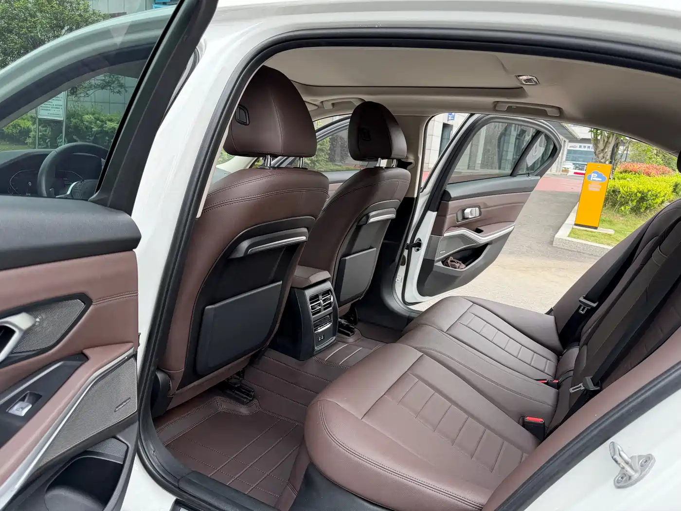 BMW 3 Series 2020 325Li M Sport Black Night Package фото 10