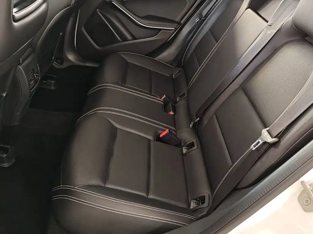 Mercedes-Benz GLA 2015 2015 GLA 200 Dynamic