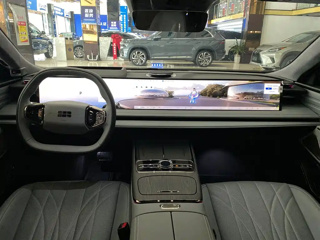 Geely Galaxy Galaxy E8 2025 700km Long Voyage Smart Drive Edition фото 18