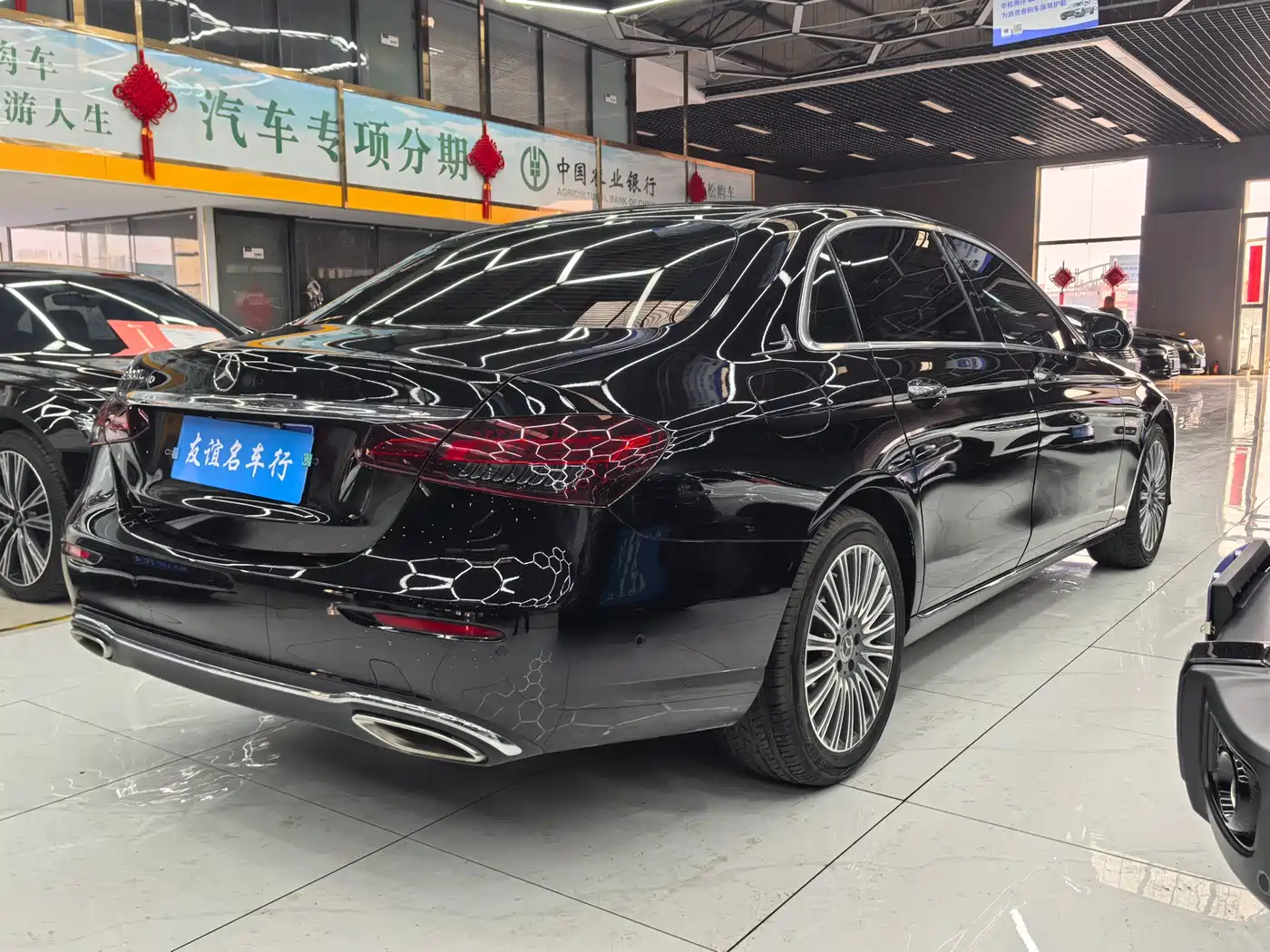 Mercedes-Benz E-Class 2023 E 300 L Luxury фото 4