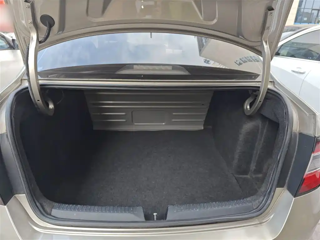 Škoda Rapid 2019 1.5L Automatic Comfort China V фото 19
