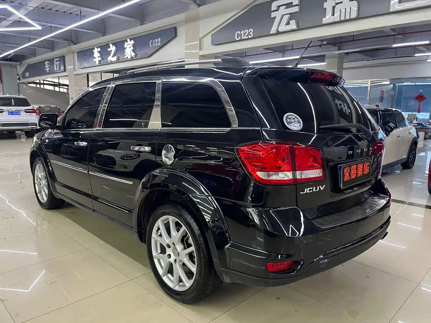 Dodge Journey 2013 2013 Model 2.4L 2WD Premium Edition
