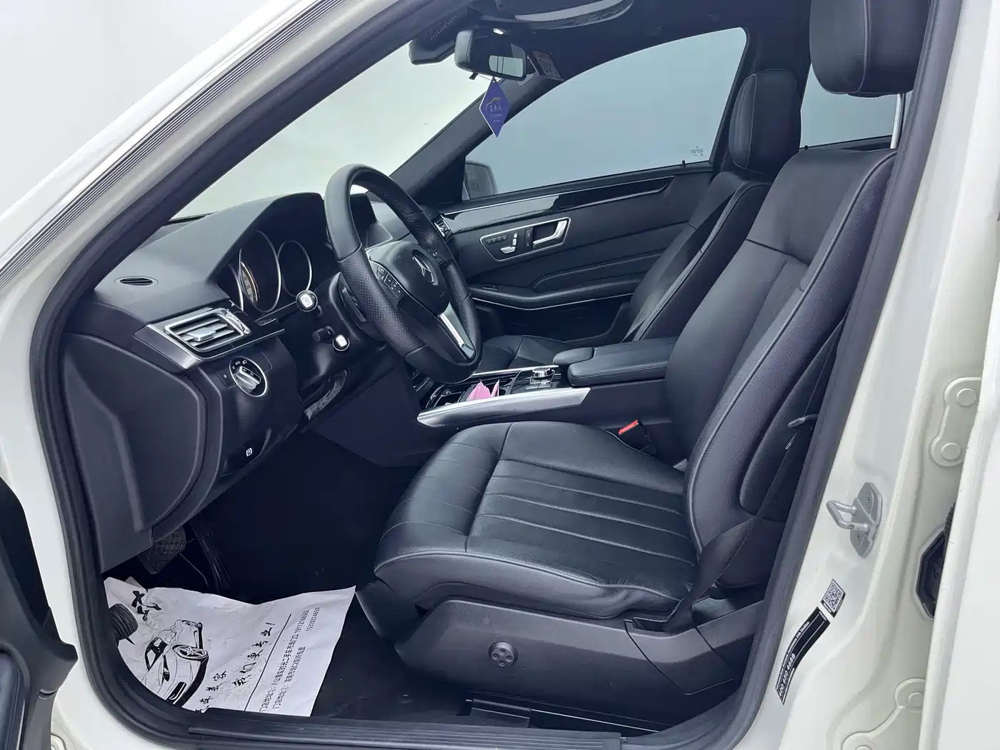 Mercedes-Benz E-Class 2015 E 200 L фото 10