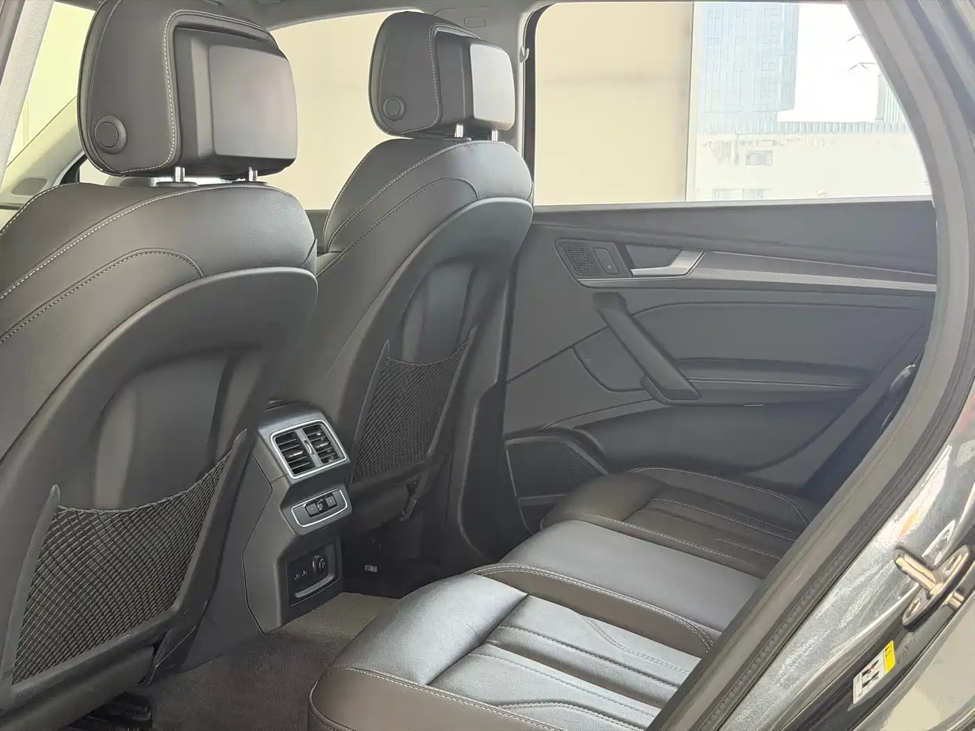 Audi Q5L 2022 Facelift 45T Luxury Dynamic фото 9