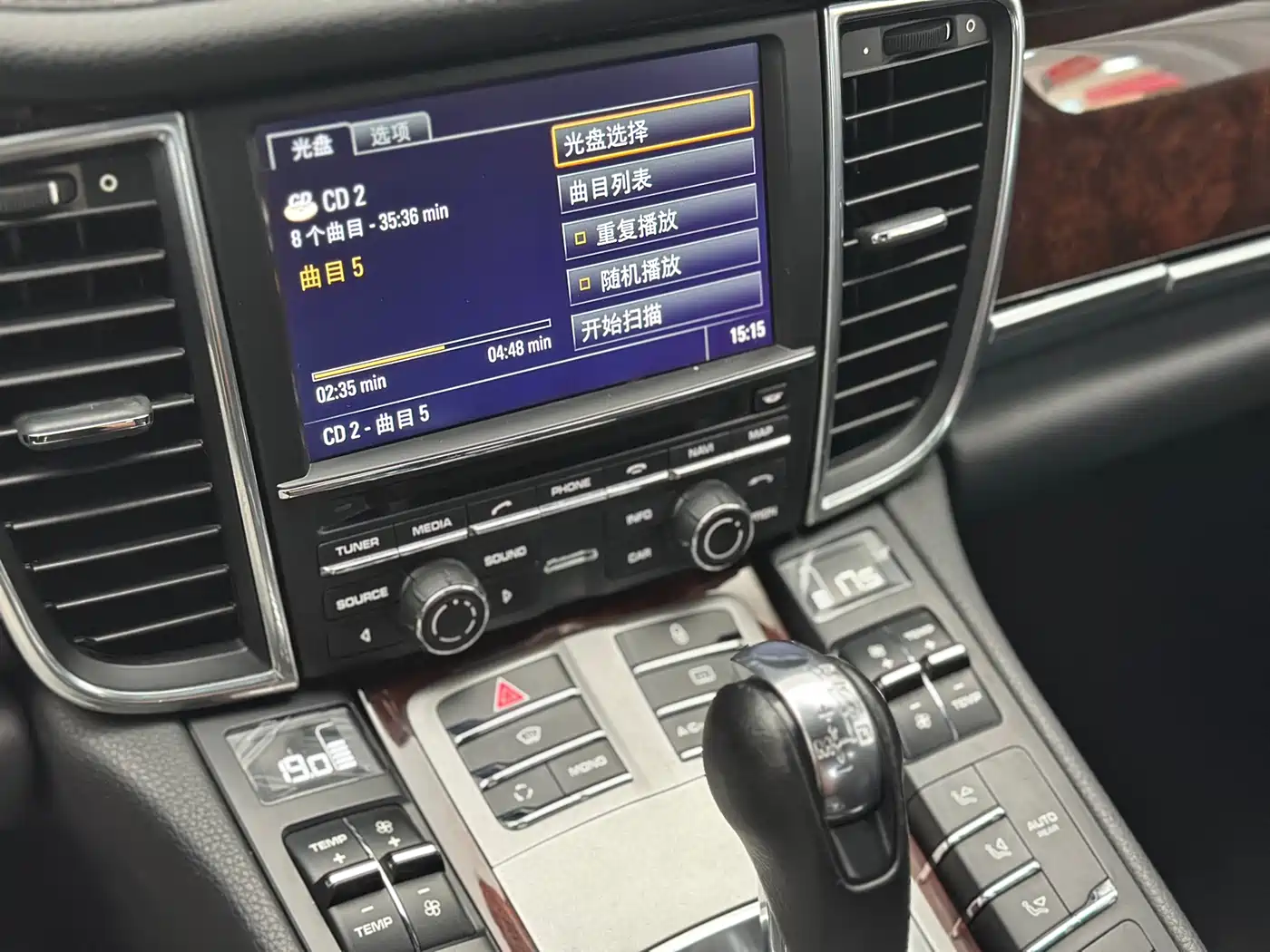 Porsche Panamera 2010 Model Panamera S 4.8L фото 28