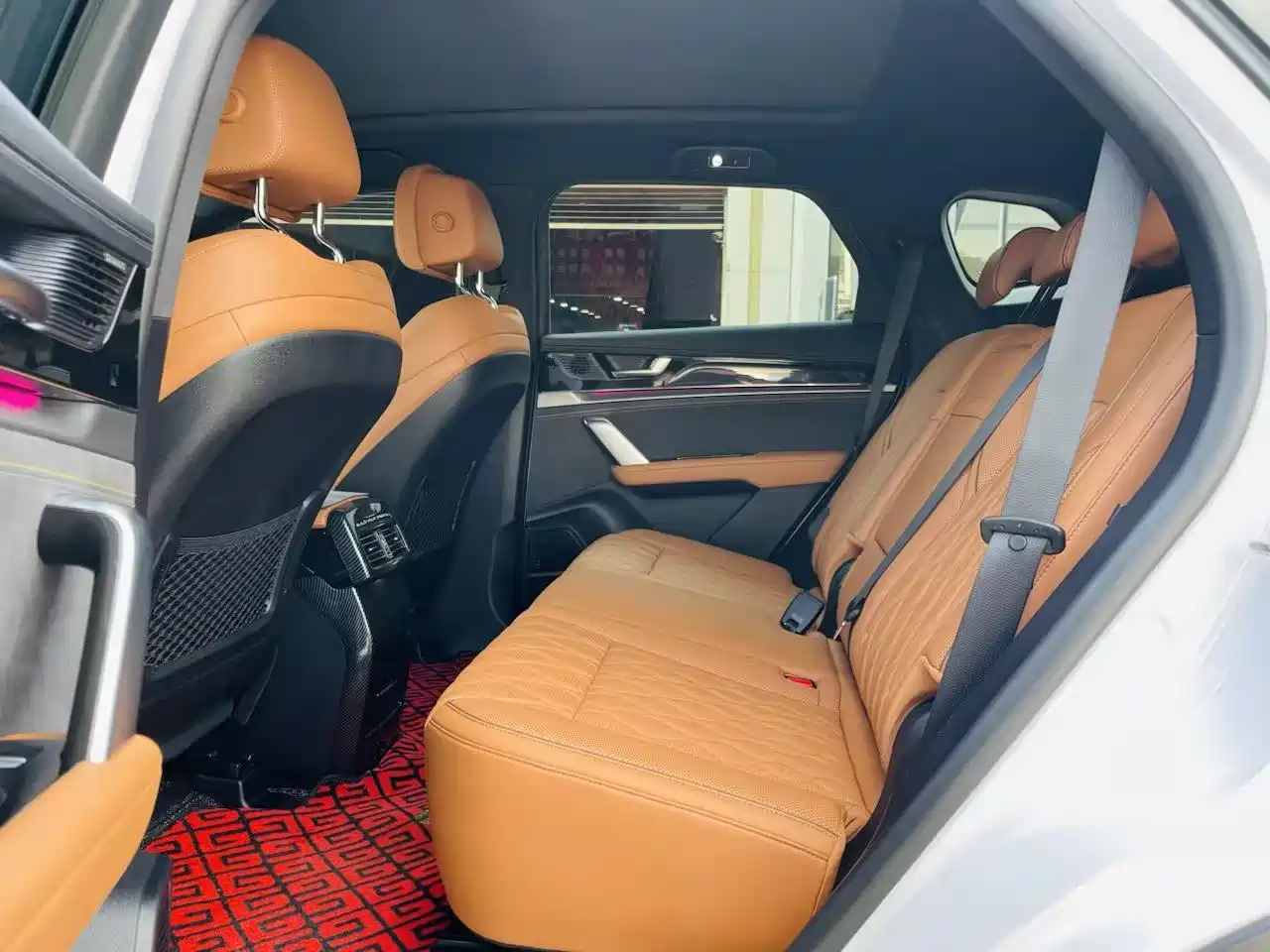 BYD Tang New Energy 2023 Model DM-i Champion Edition 112KM Deluxe фото 5