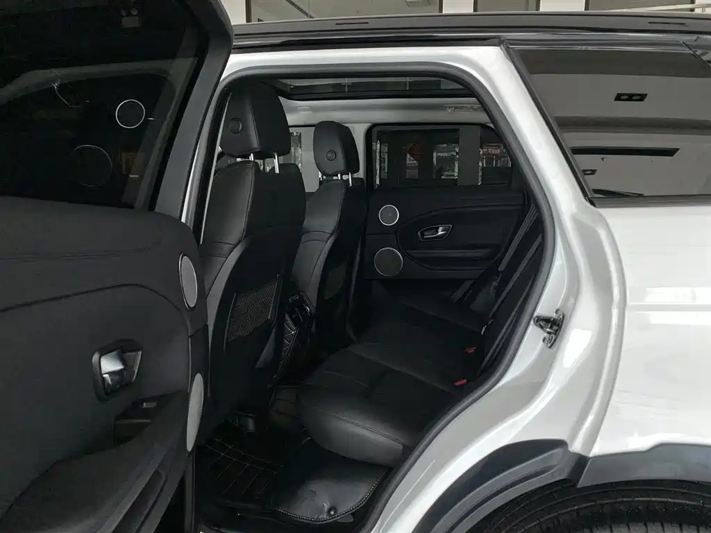 Land Rover Range Rover Evoque 2018 240PS PURE Trend фото 14