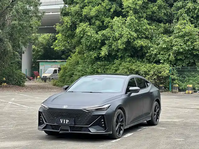 Changan UNI-V 1.5T, Премиум