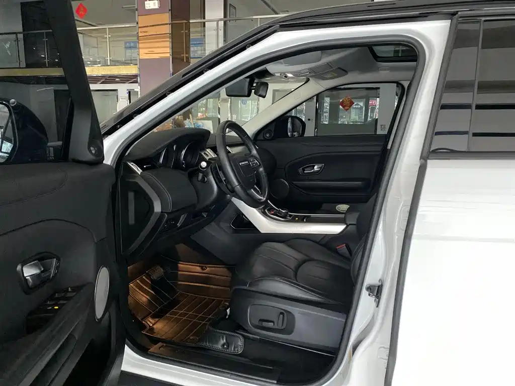 Land Rover Range Rover Evoque 2018 240PS PURE Trend фото 13