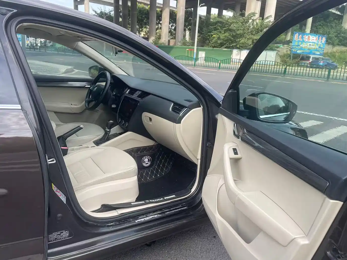 Škoda Octavia 2015 1.6L Automatic逸俊版 фото 5