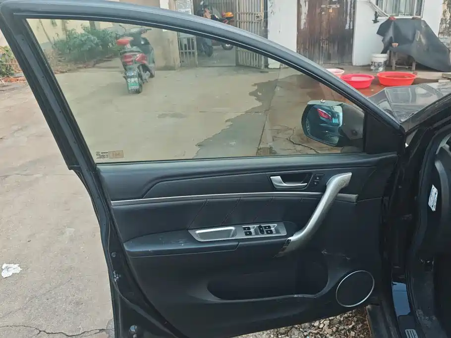 Фото 7 - Haval M6