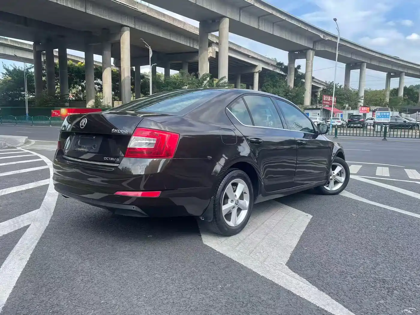 Škoda Octavia 2015 1.6L Automatic逸俊版 фото 9