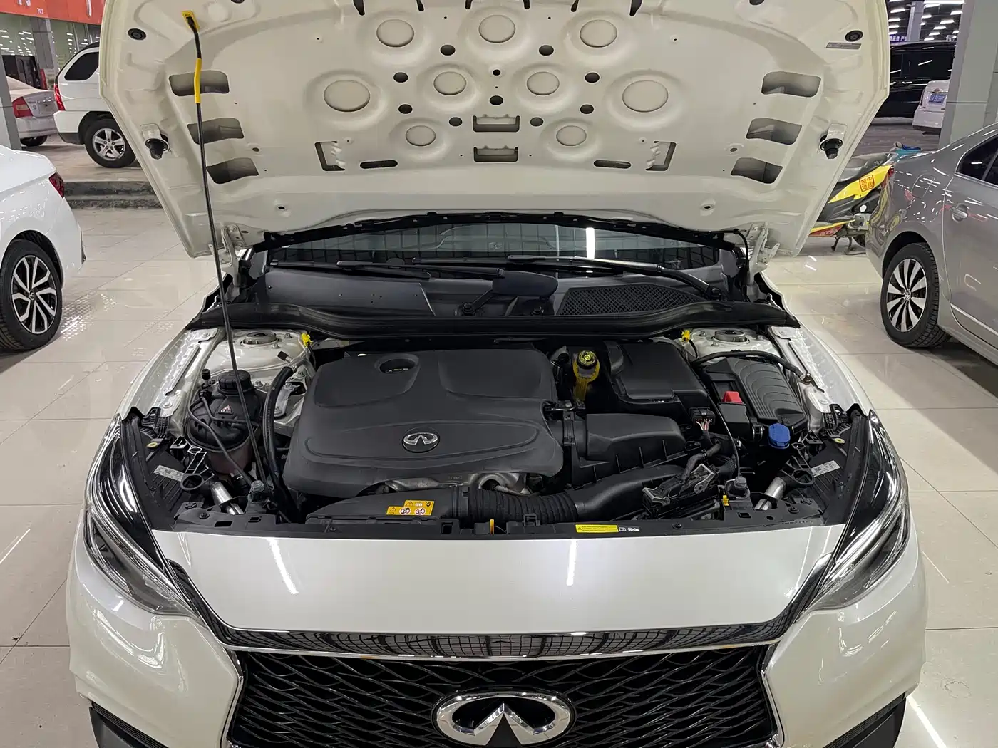 Infiniti QX30 2018 2017 Model 1.6T 2WD Sport