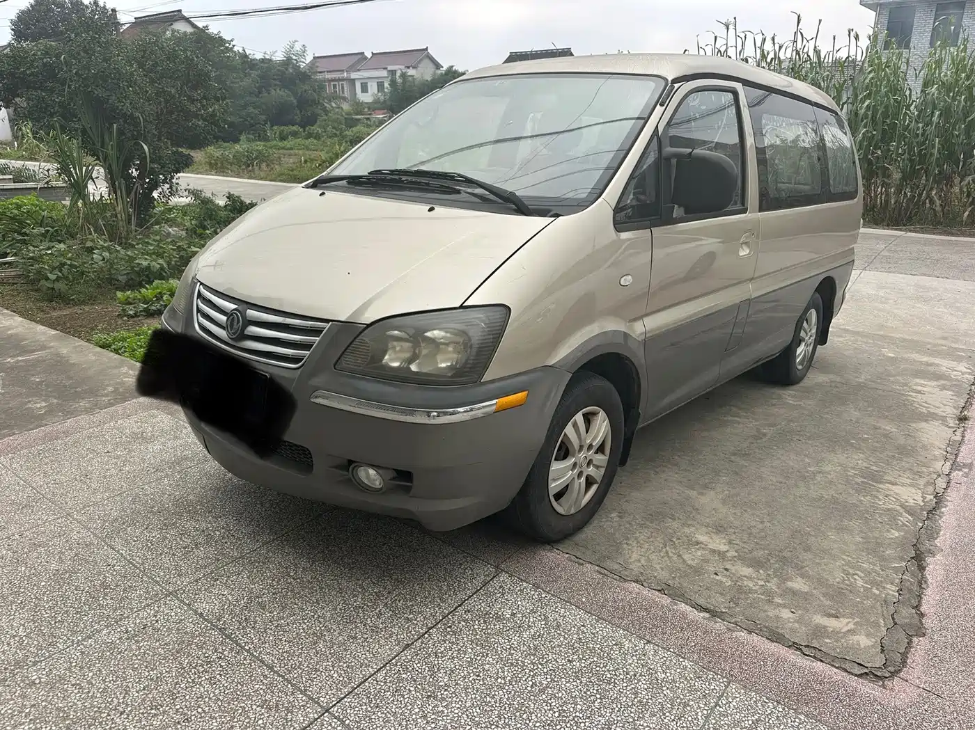 Dongfeng Fengxing Lingzhi 2014 — пригон из Китая