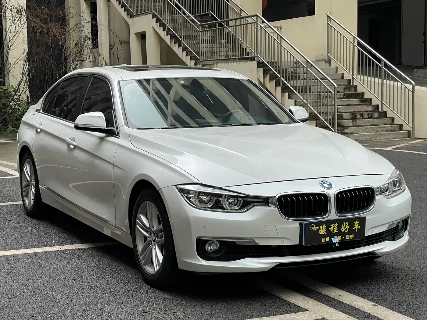 BMW 3 Series 2016 320Li Progressive фото 3