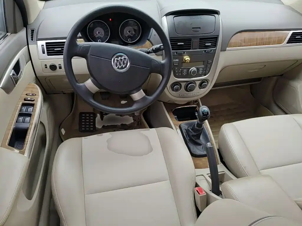 Фото 10 - Buick Excelle