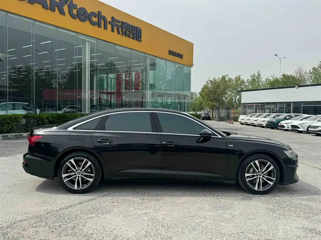 Audi A6L 2021 40 TFSI Luxury Sport фото 5