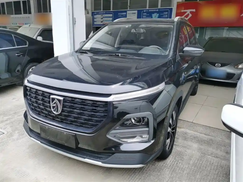 Baojun 530 2020 1.5T CVT Premium Connect 7-seater