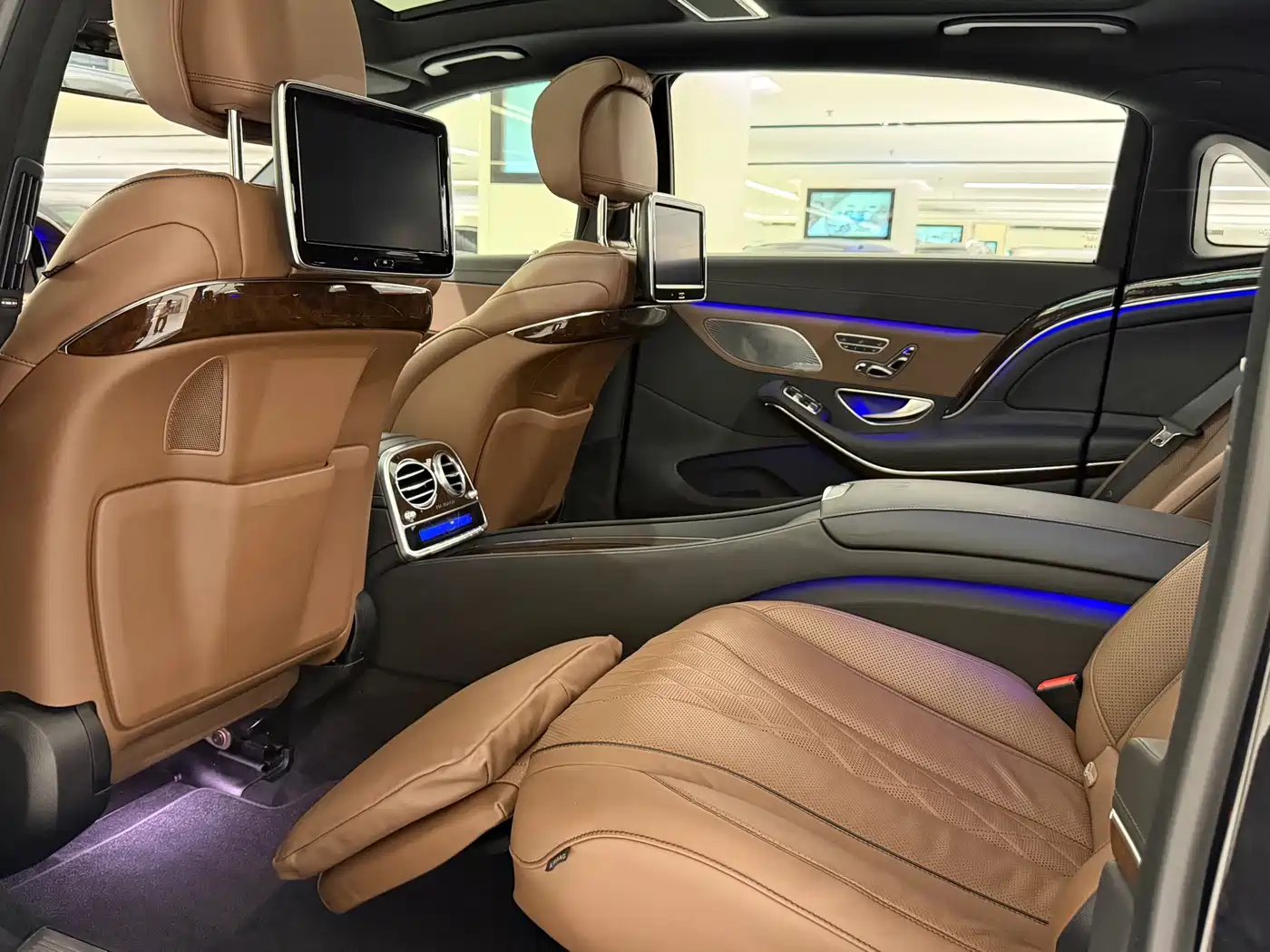 Mercedes-Benz Maybach S-Class 2015 S 500 4MATIC фото 6