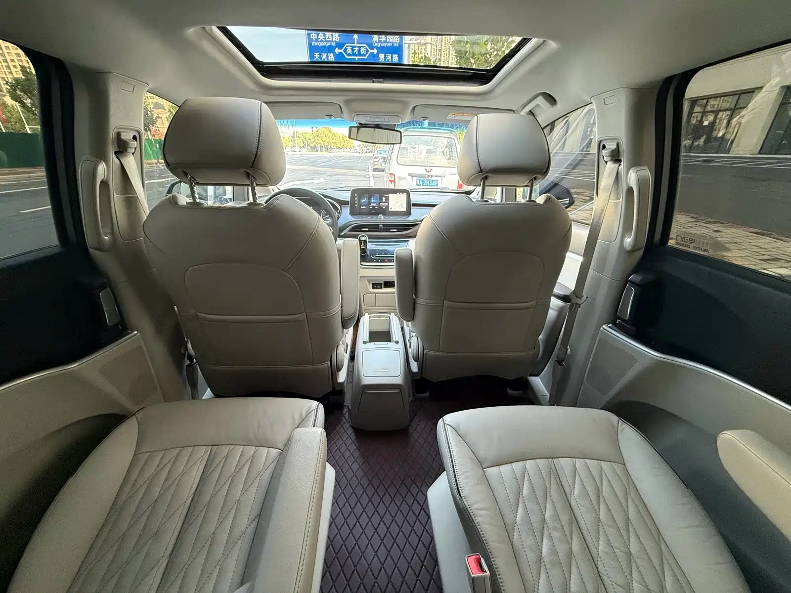 Фото 10 - Buick GL8