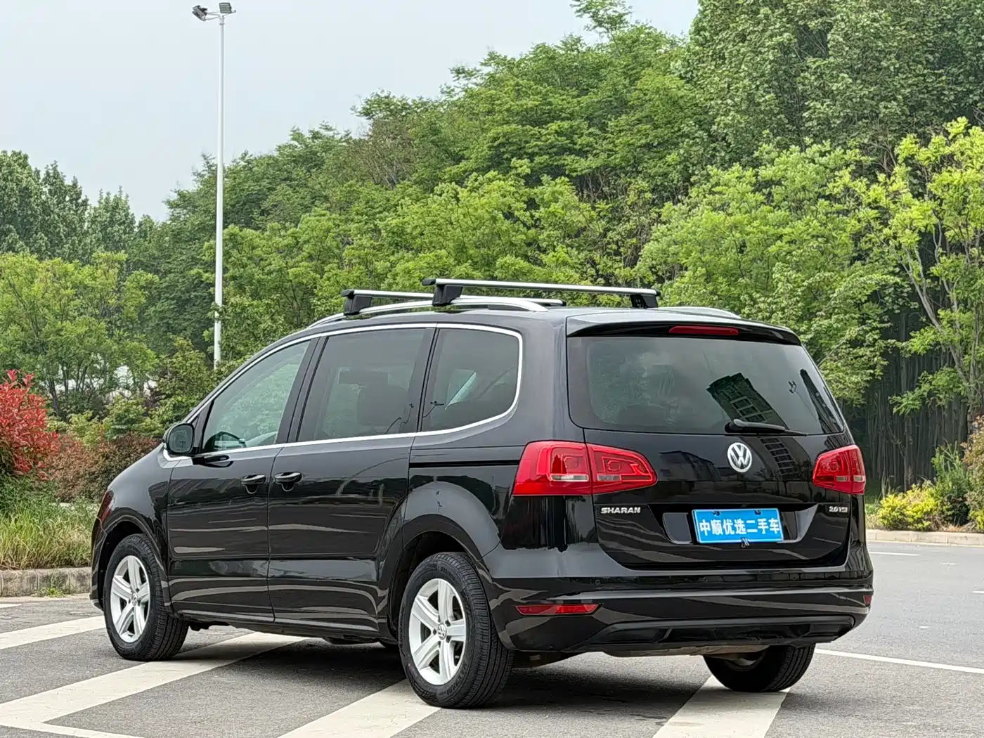 Volkswagen Sharan 2013 2.0TSI Comfort фото 7