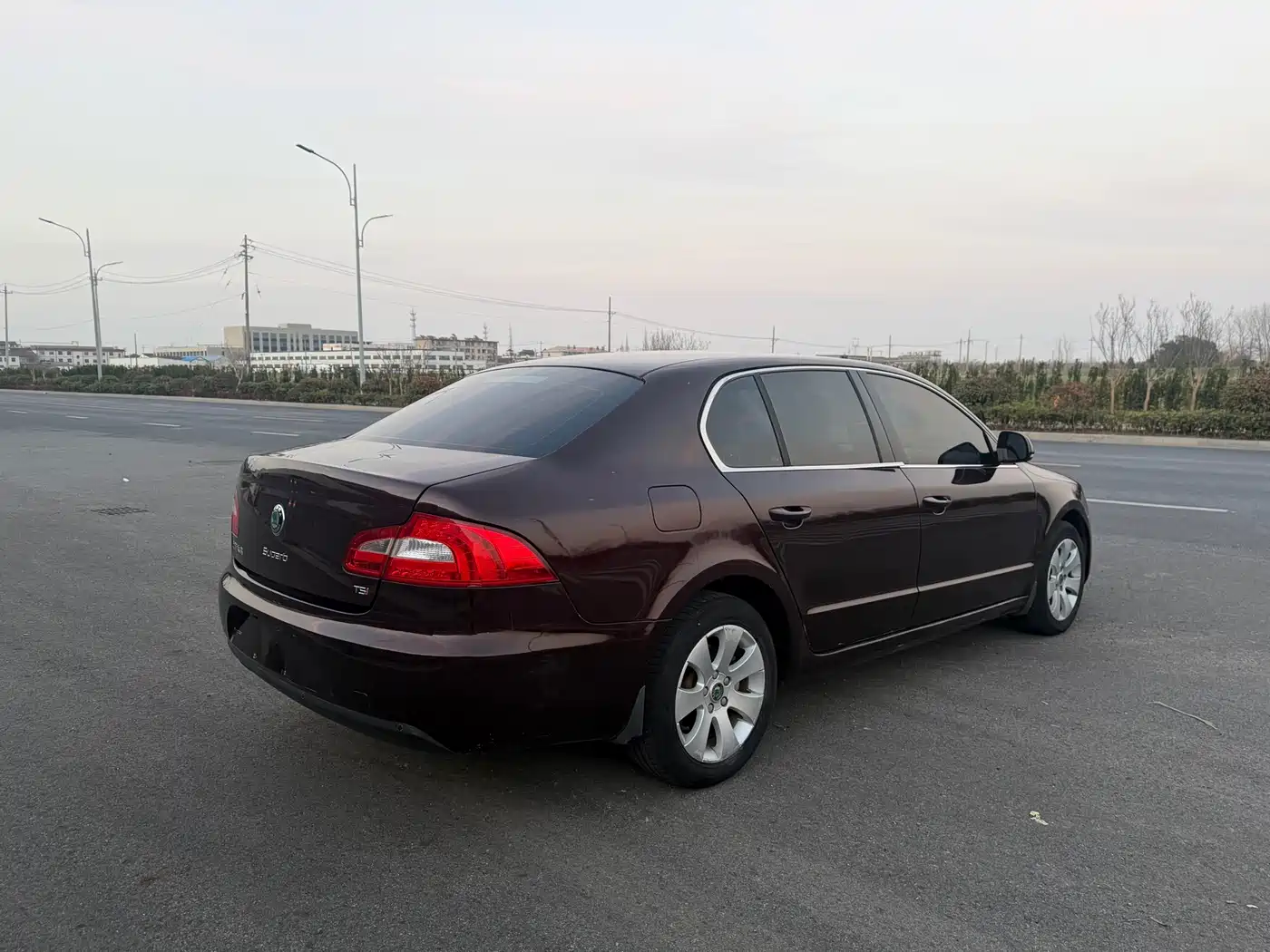 Škoda Superb 2012 1.4TSI DSG Elegance Edition фото 9