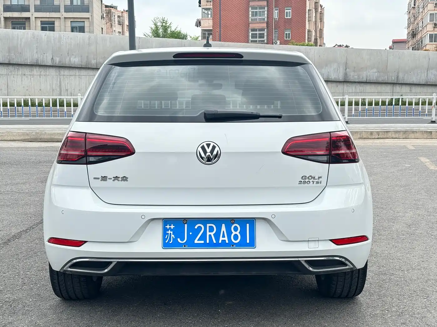 Volkswagen Golf 2020 Beloved Edition 280TSI DSG Luxury фото 4