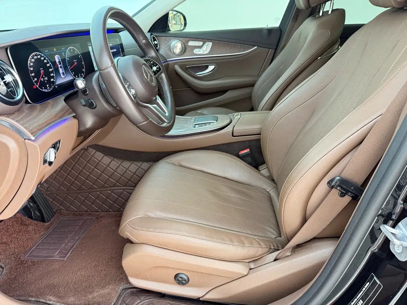 Mercedes-Benz E-Class 2020 E 300 L Fashion фото 6