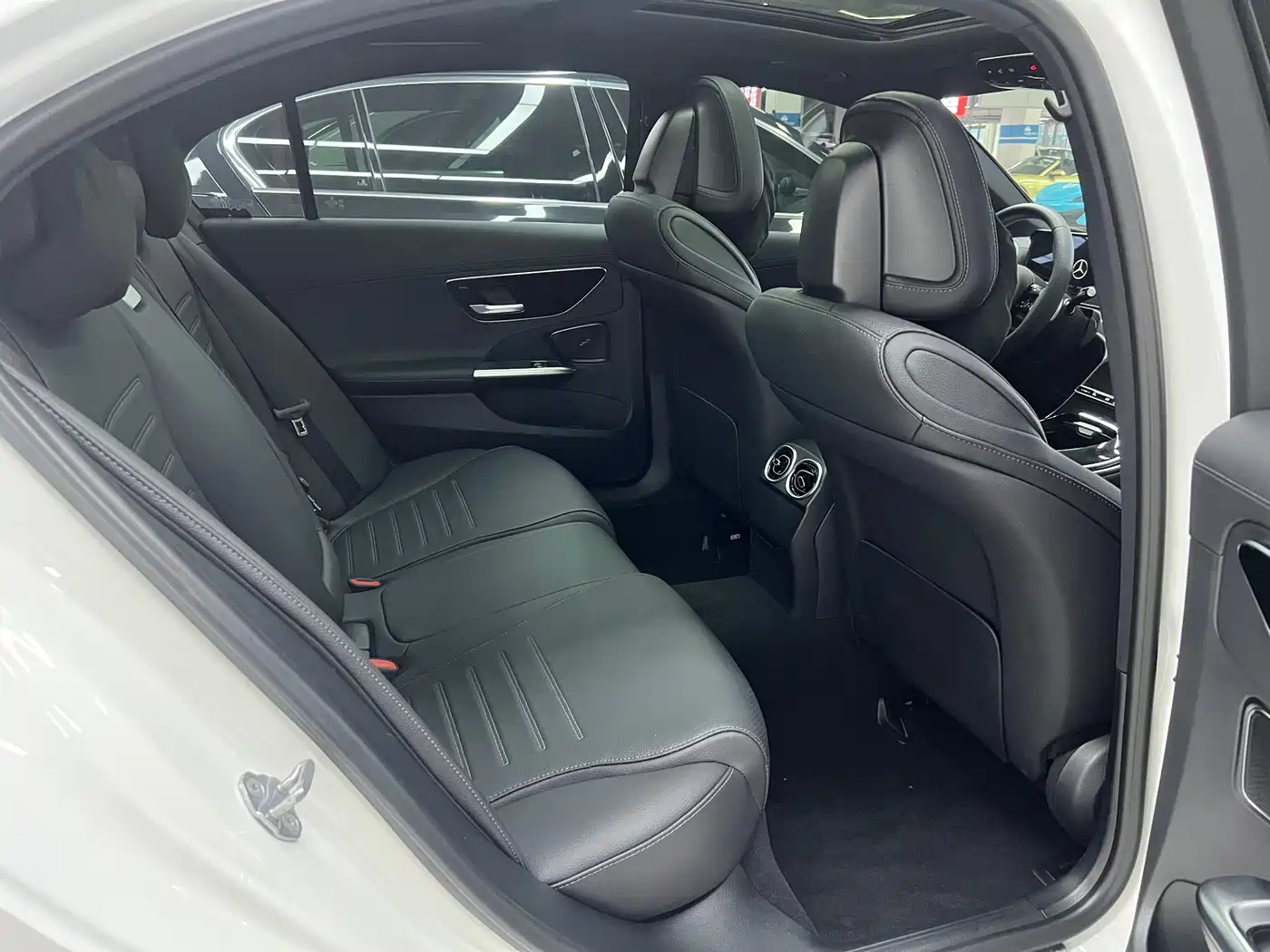 Mercedes-Benz C-Class 2024 C 260 L Sport фото 7