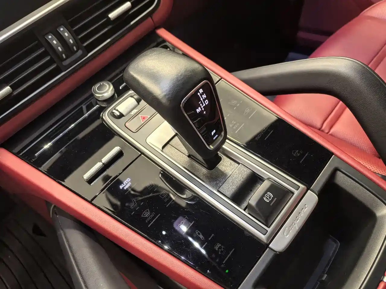 Porsche Cayenne 2019 Cayenne 3.0T фото 9