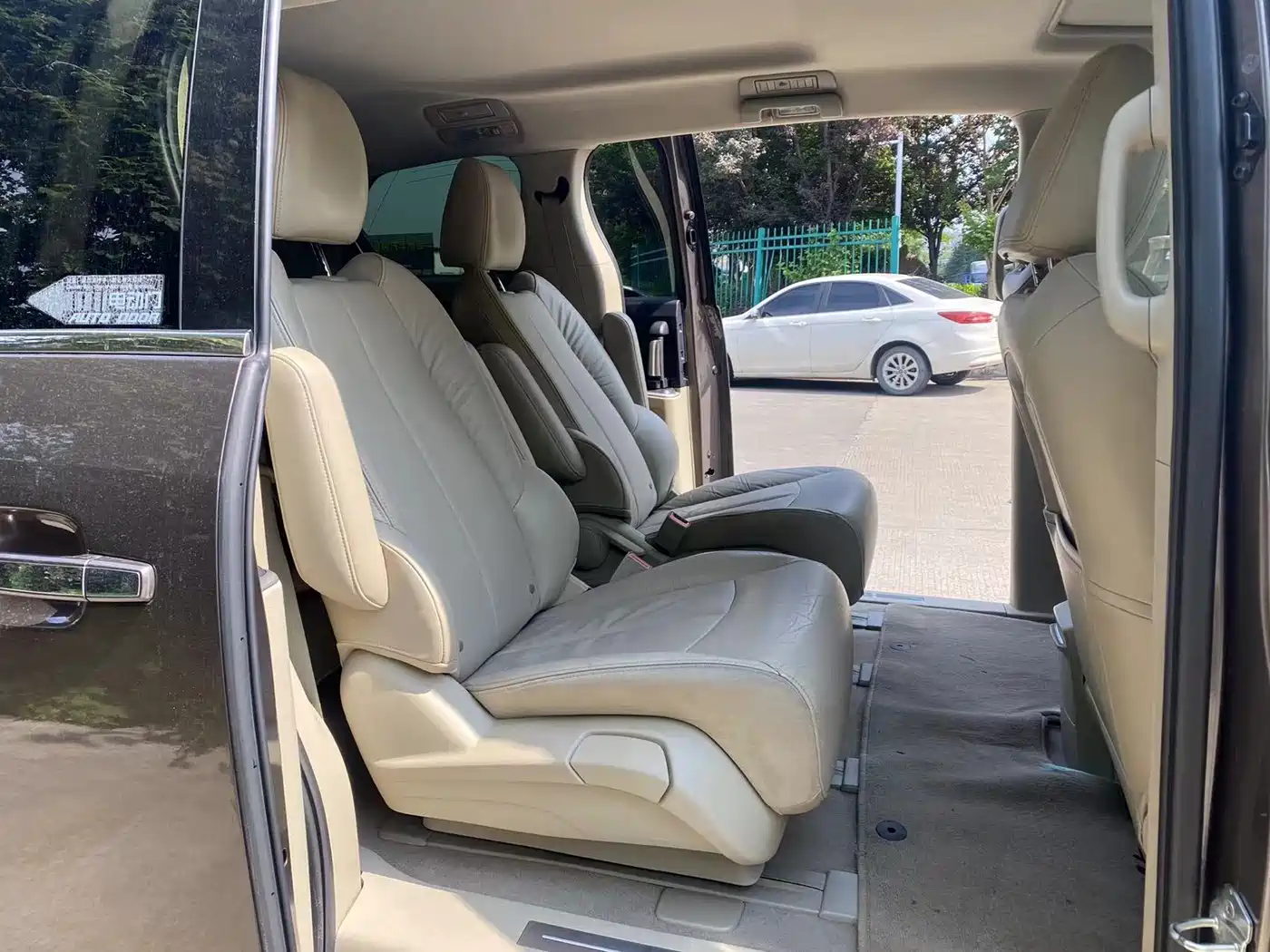 Buick GL8 2017 25S Premium Model China V фото 9