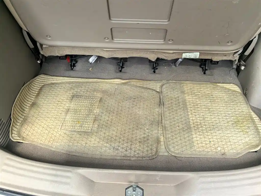 Photo 18 - Buick GL8