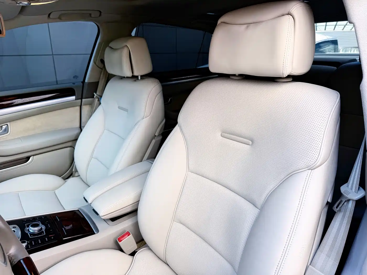 Audi A8 2008 A8L 4.2 FSI Prestige фото 25