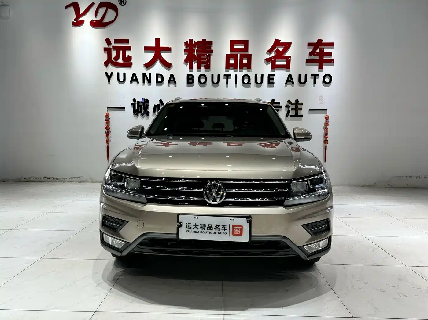 Volkswagen Tiguan L 2018 Facelift 330TSI Automatic 2WD Luxury Edition фото 2