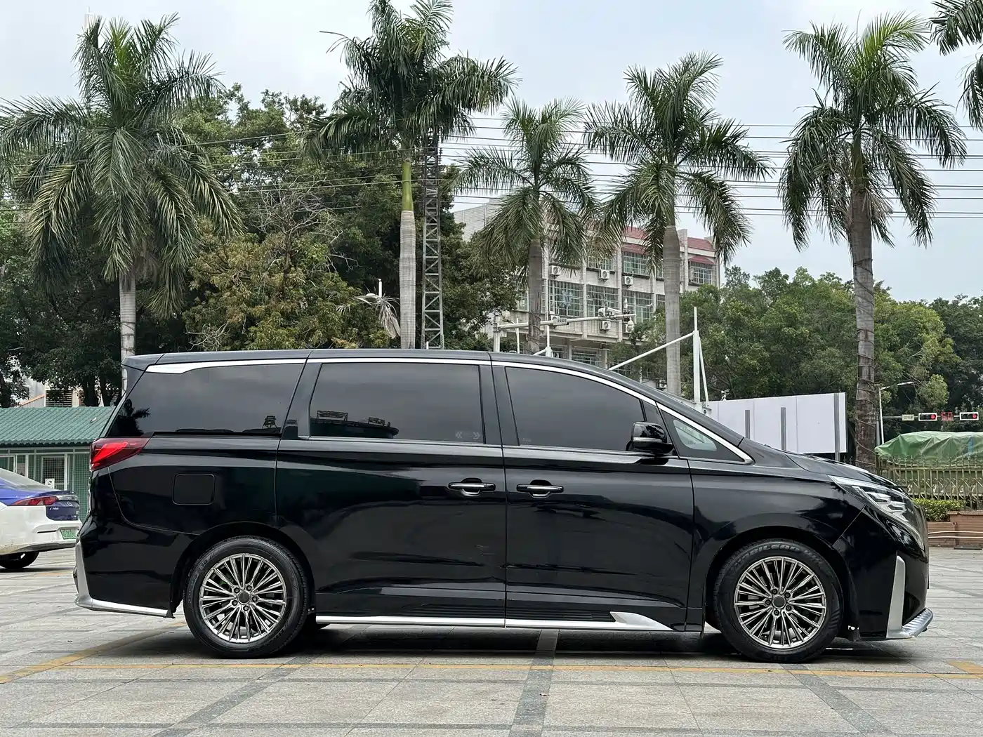 GAC Trumpchi Trumpchi M8 2021 Master Series 390T Prestige Edition фото 4
