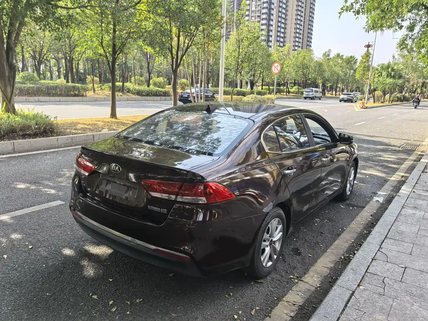 Kia K4 2014 1.8L Automatic GLS фото 4