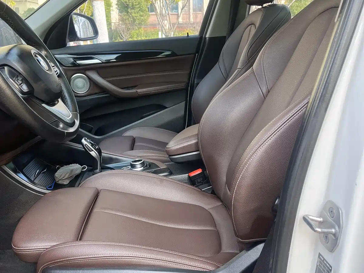 BMW X1 2022 sDrive20Li Fashion фото 13