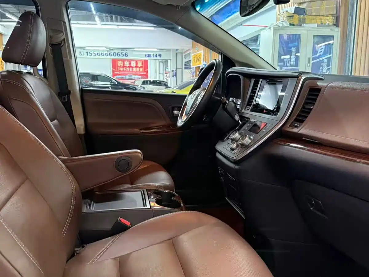Toyota Sienna 2017 2016 3.5L 4WD LIMITED