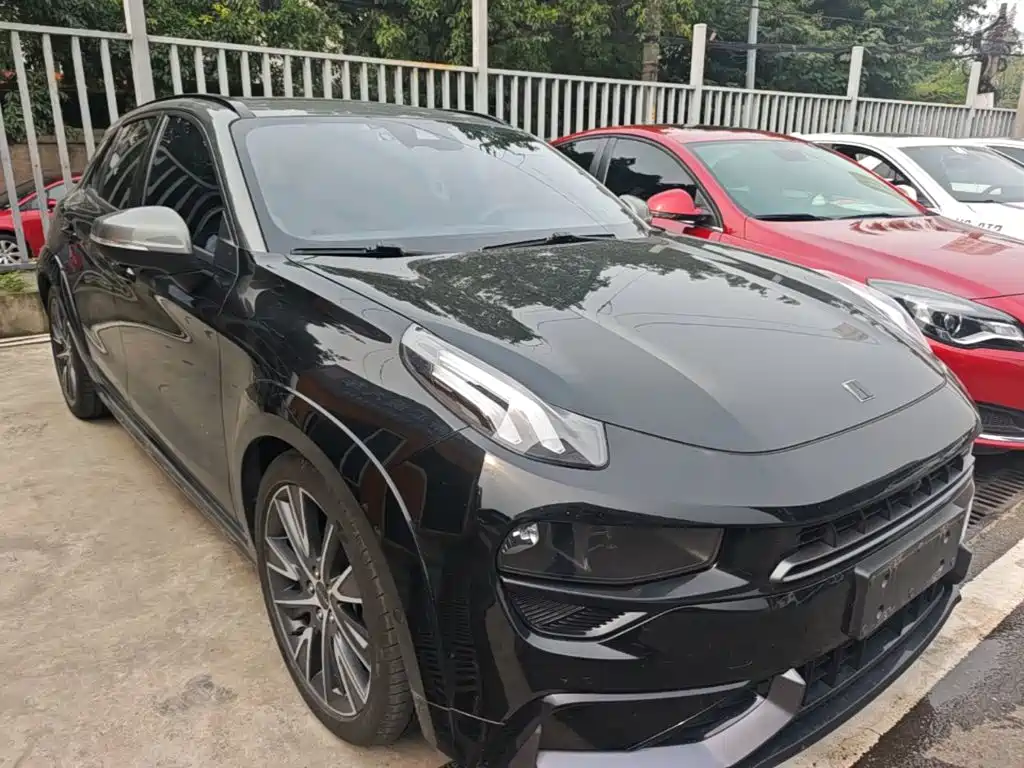 Lynk & Co 02 Hatchback 2023 2022 2.0TD Pro