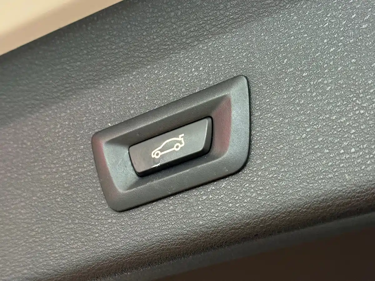 BMW X1 2019 sDrive20Li Leading Model фото 27
